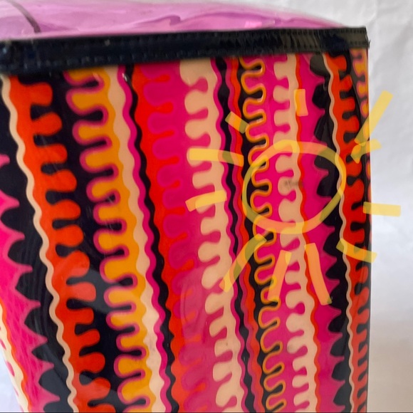 Vera Bradley Beach Tote - Picture 8 of 12